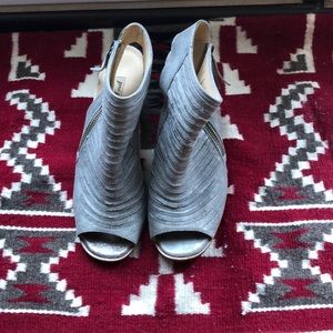 Paul Green Metallic Heels